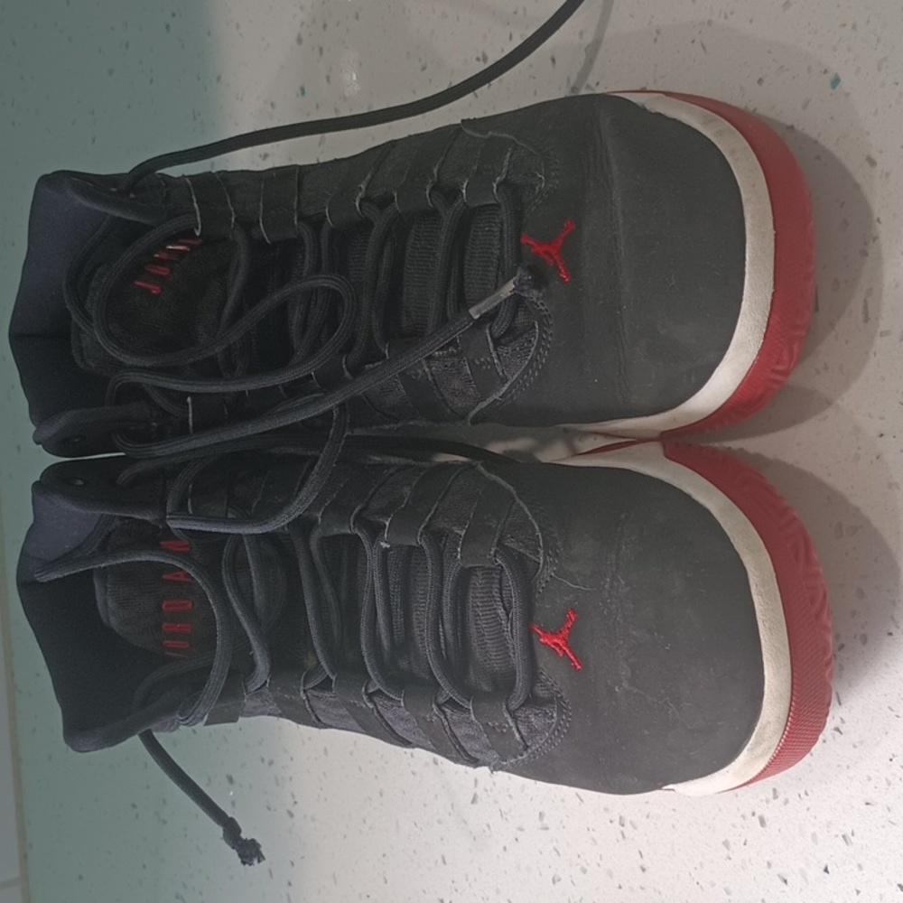 Boy Jordan shoes